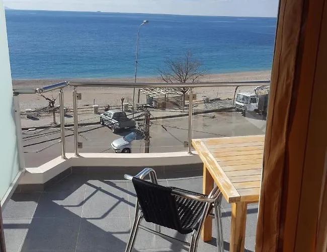 Golden Beach Himarë